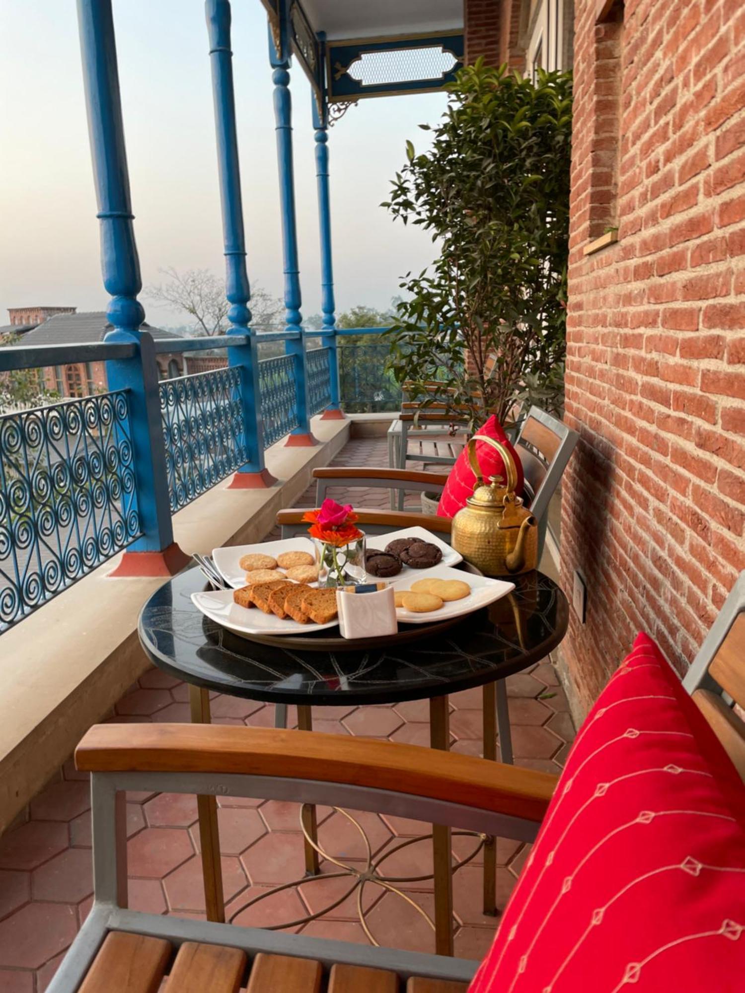 Namaste Dwaar - The Gateway To Rural India Hotell Khatauli Eksteriør bilde